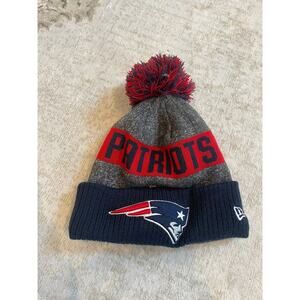 New England Patriots￼ Football New Era NFL skull cap skully‎ winter hat